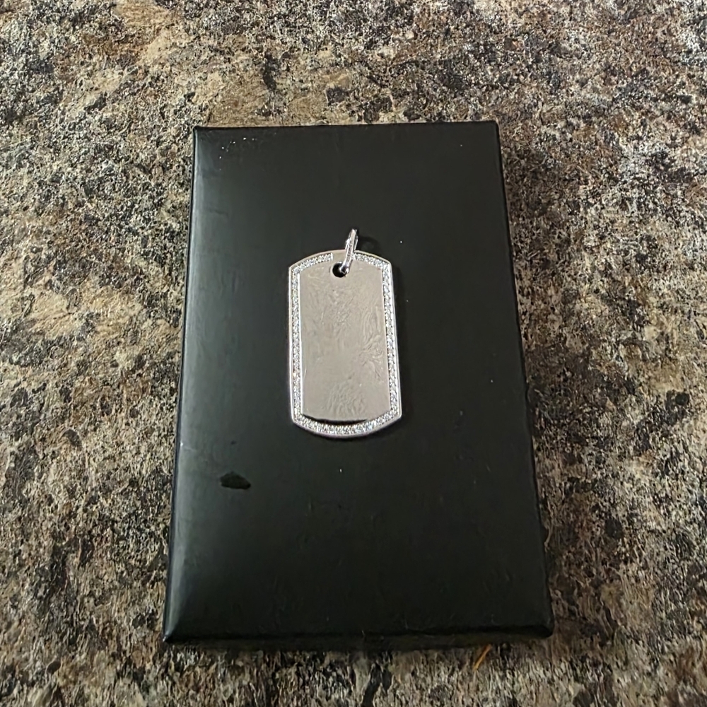 Stylish Silver Dog Tag Pendant